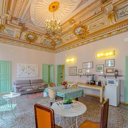 B&B Bernini Finale Ligure Bagian luar foto