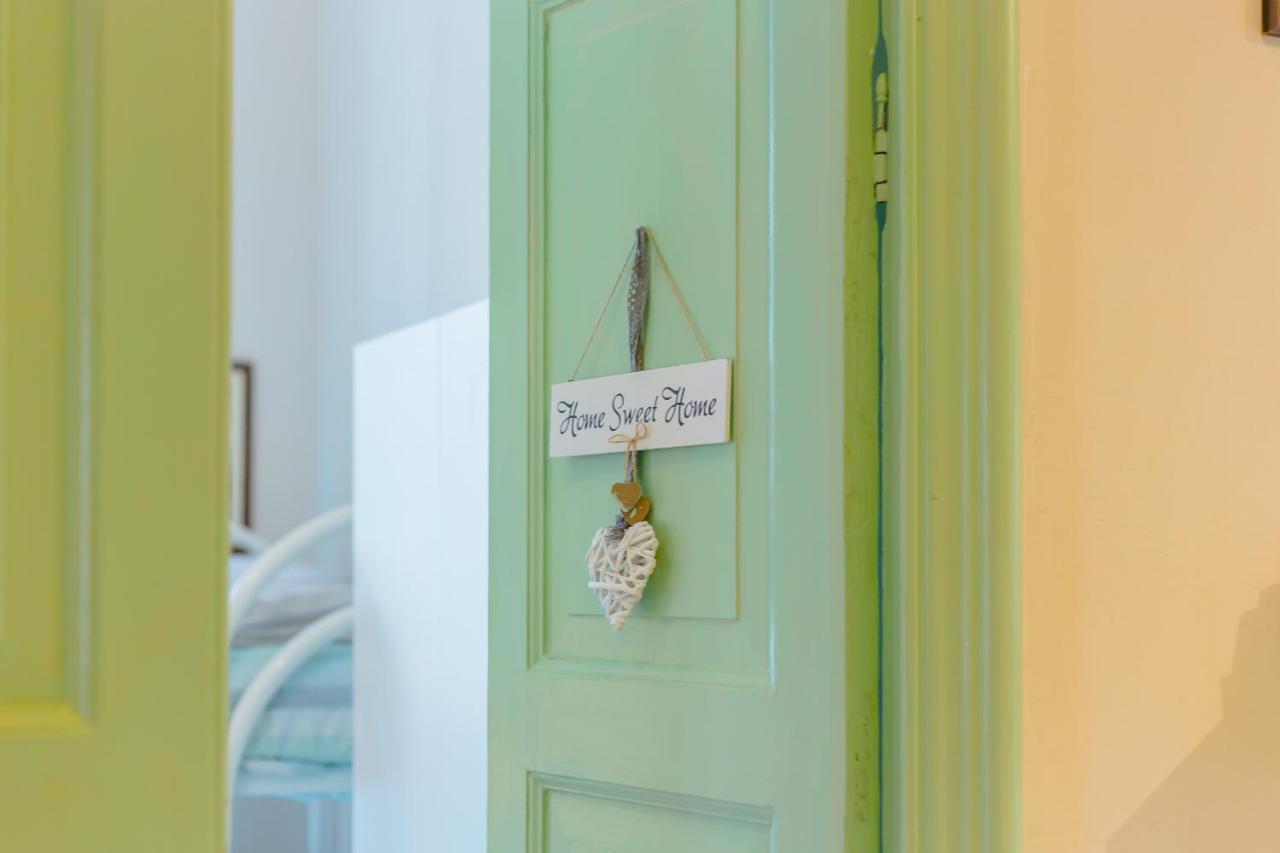 B&B Bernini Finale Ligure Bagian luar foto