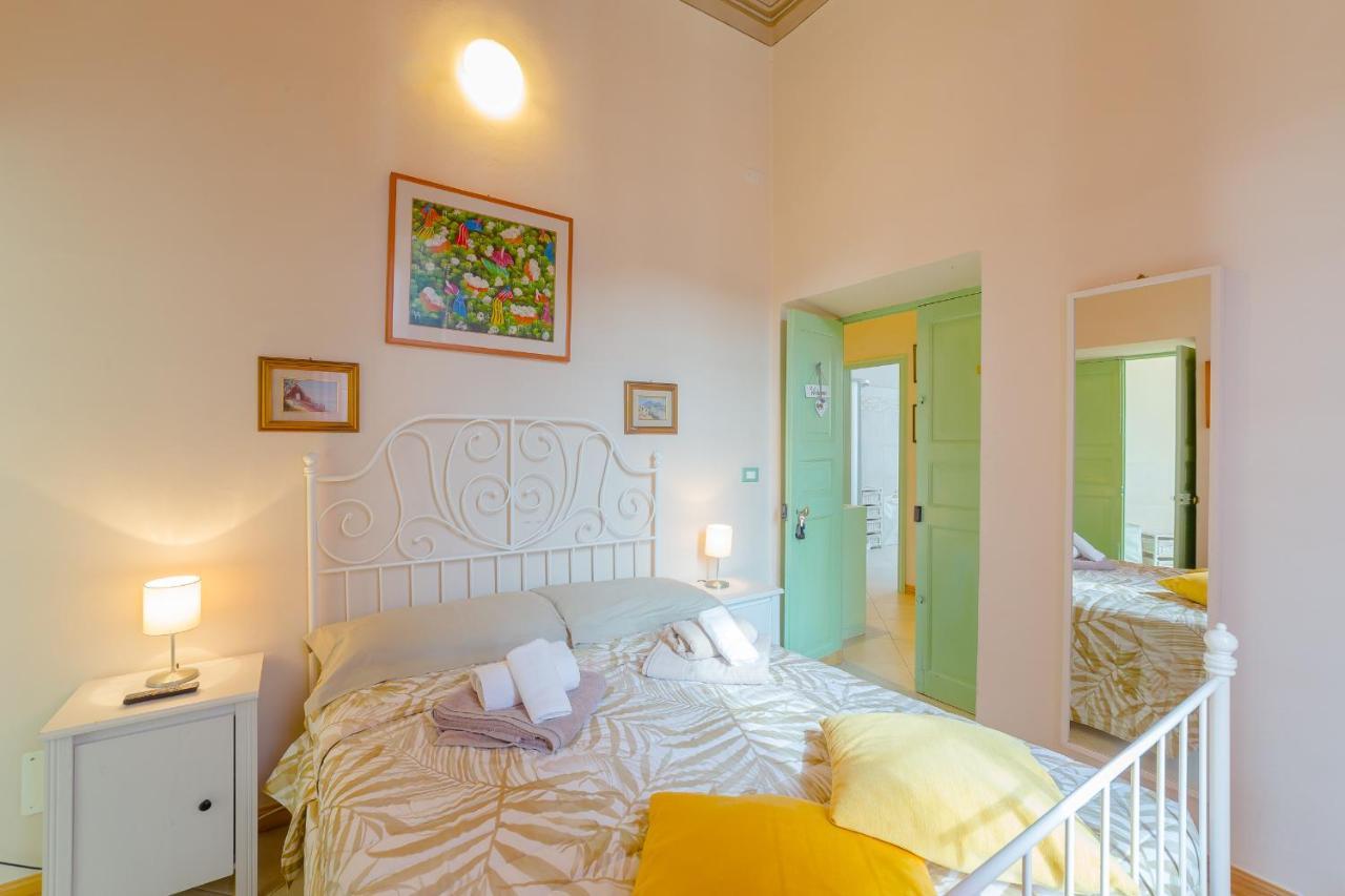 B&B Bernini Finale Ligure Bagian luar foto