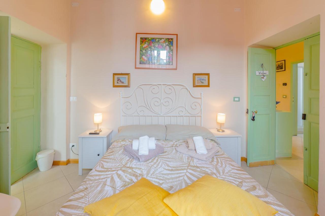 B&B Bernini Finale Ligure Bagian luar foto