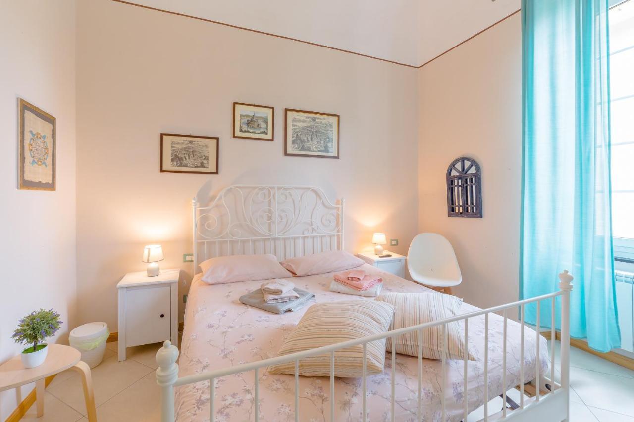 B&B Bernini Finale Ligure Bagian luar foto