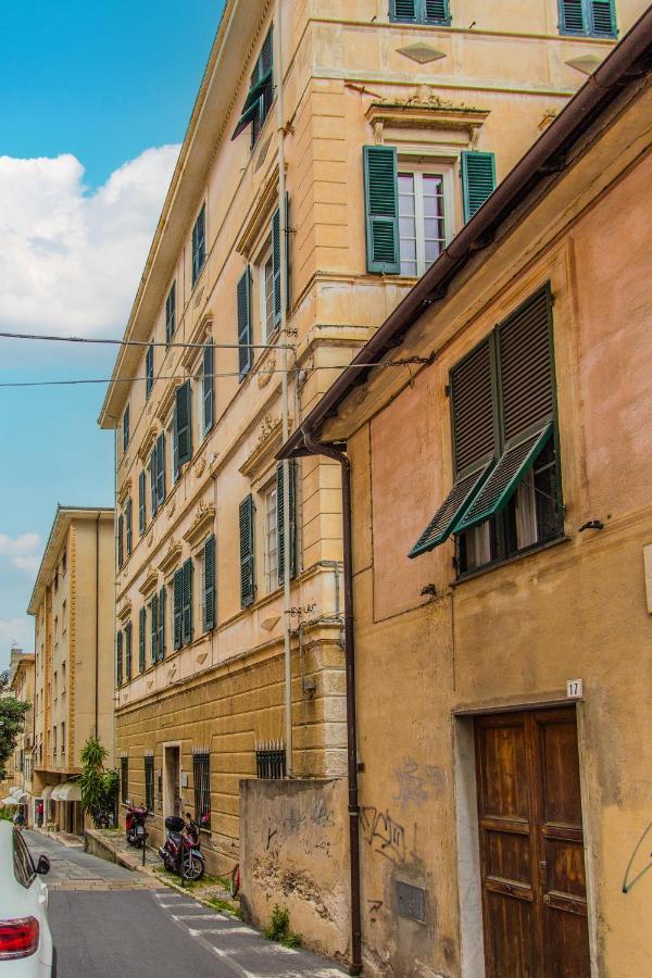 B&B Bernini Finale Ligure Bagian luar foto